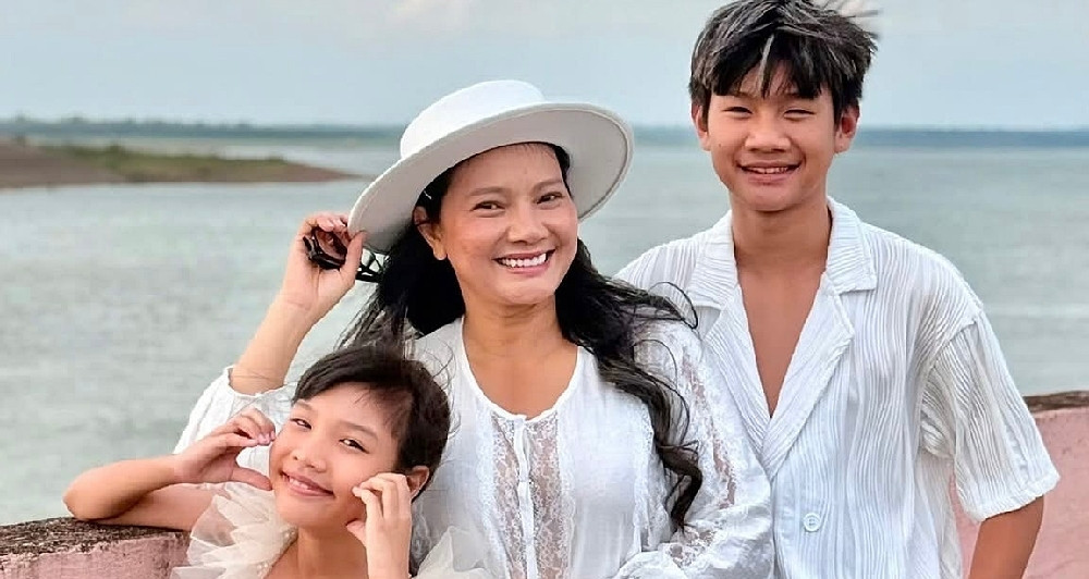 'Nữ hoàng cảnh nóng' Kiều Trinh tiết lộ con gái 9 tuổi cao gần 1,5m, định thi hoa hậu