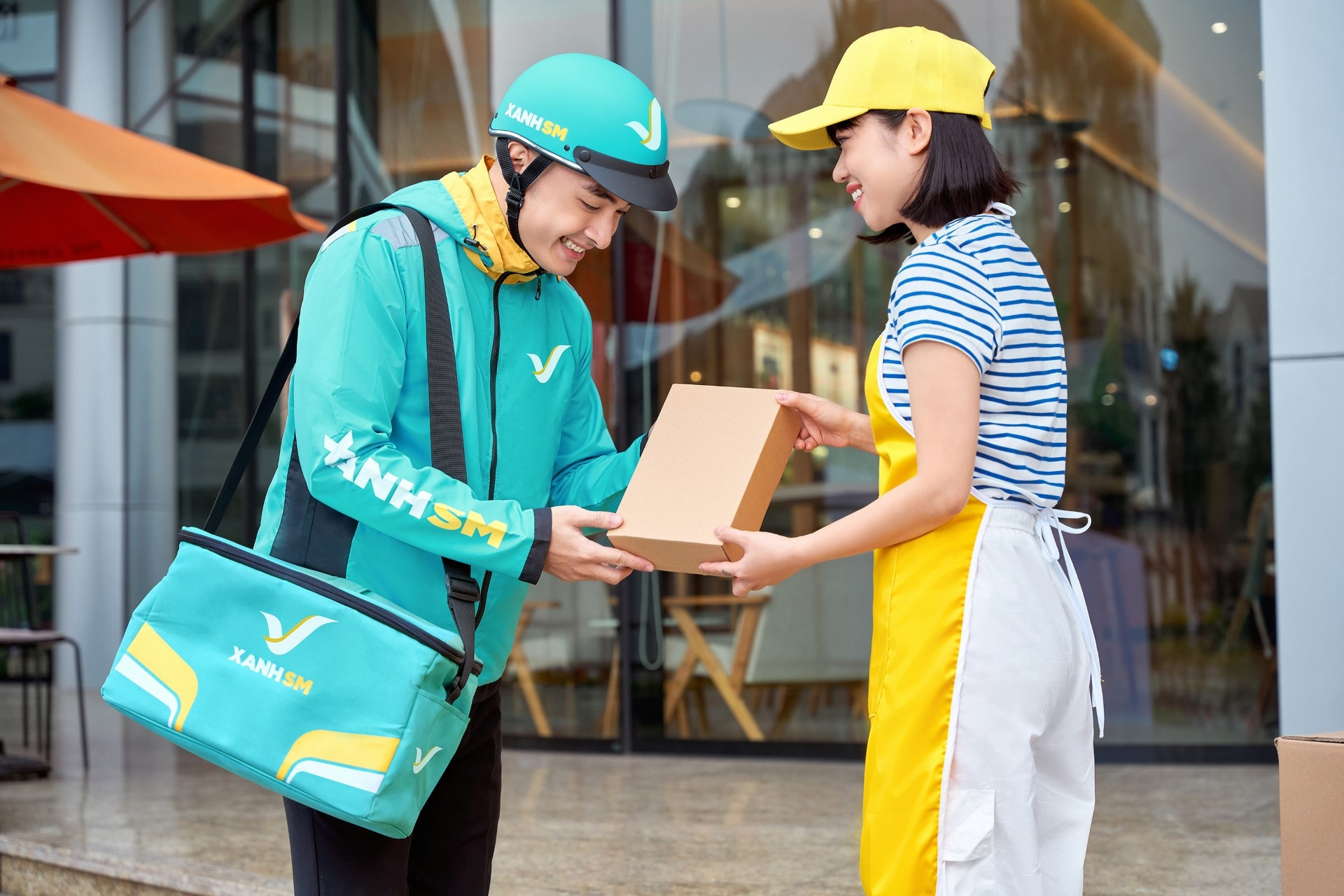 Ra mắt dịch vụ giao đồ ăn Xanh SM Ngon