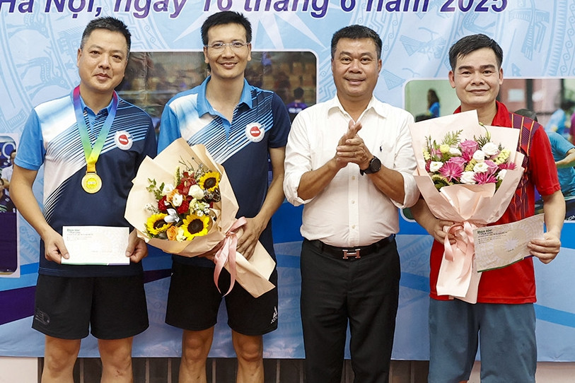 Sôi nổi Giải bóng bàn dành cho những người làm báo