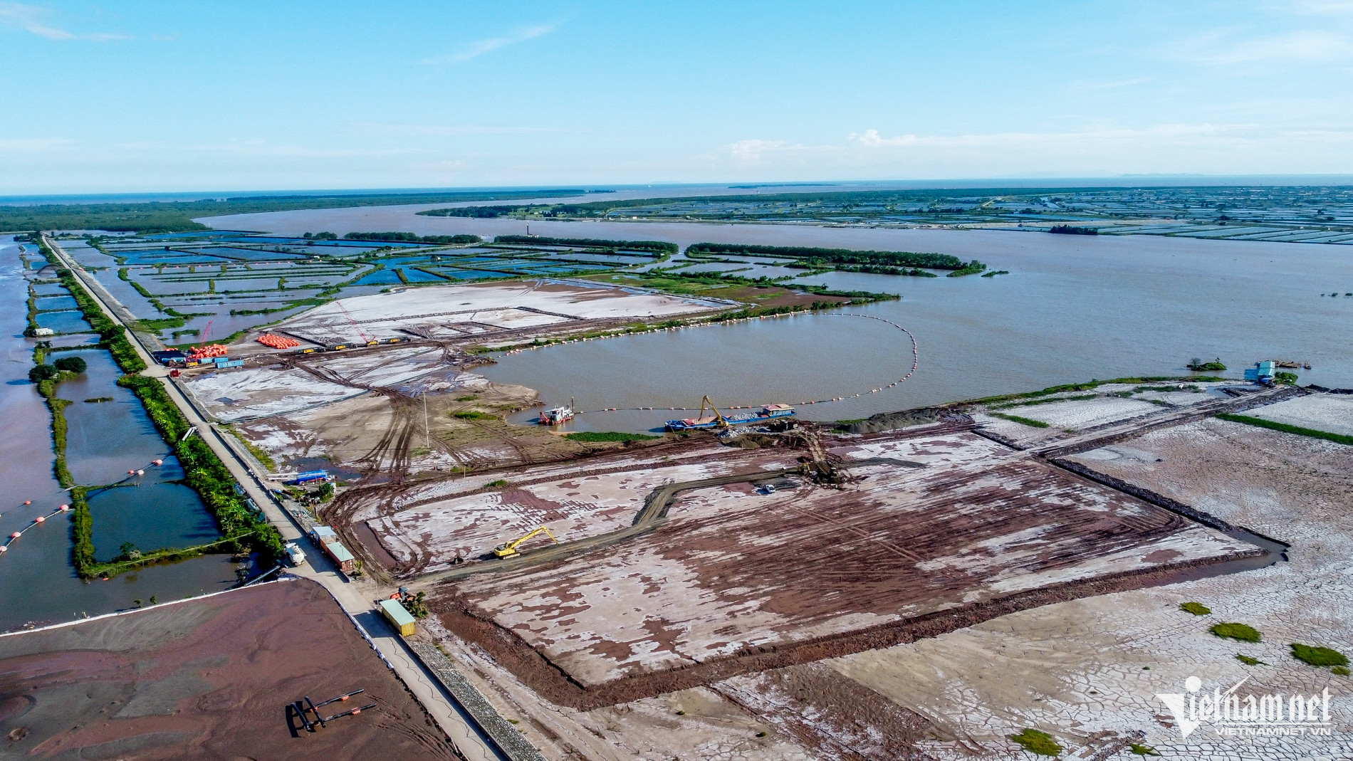 W-Cảng thuỷ nội địa_1.jpg