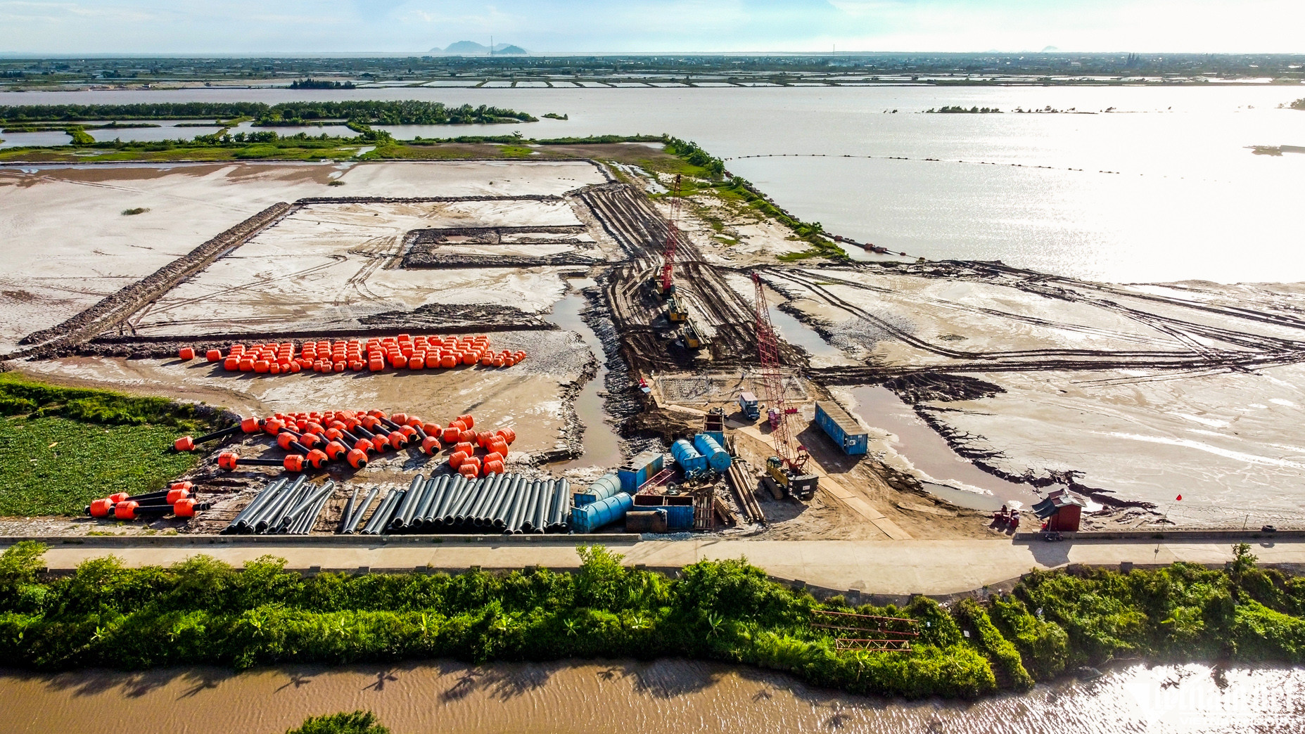 w cang thuy noi dia 4 76848.jpg