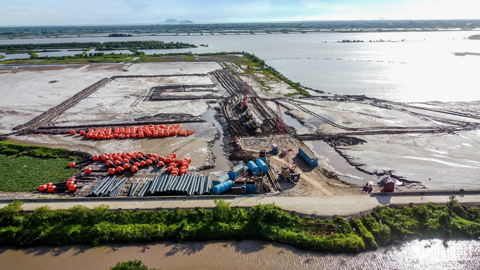 W-Cảng thuỷ nội địa_4.jpg