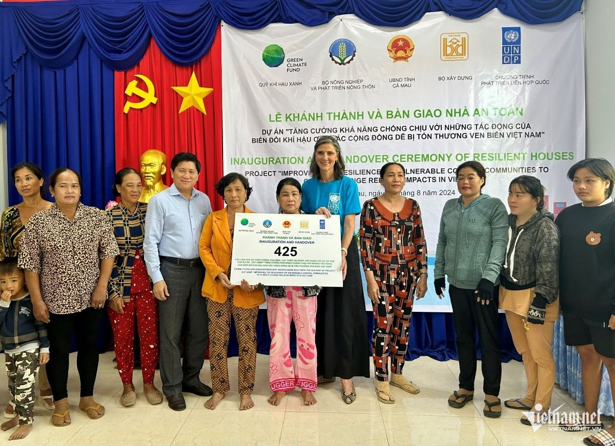 W-trao nha an toan ca mau 2628.jpg