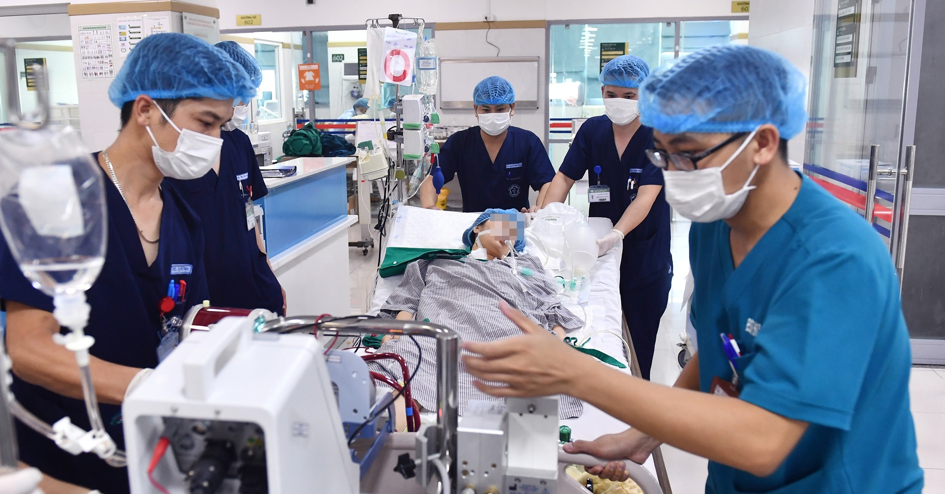 55 ca cấp cứu, 11 bệnh nhân xuất viện nhưng không đóng bất kỳ chi phí nào