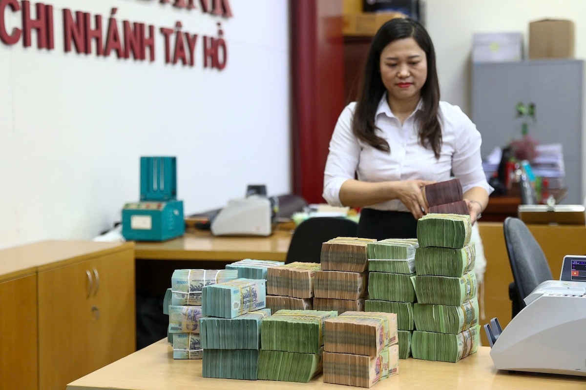 Cần sớm cải cách tiền lương, tăng thu nhập cho công chức sau sáp nhập tỉnh