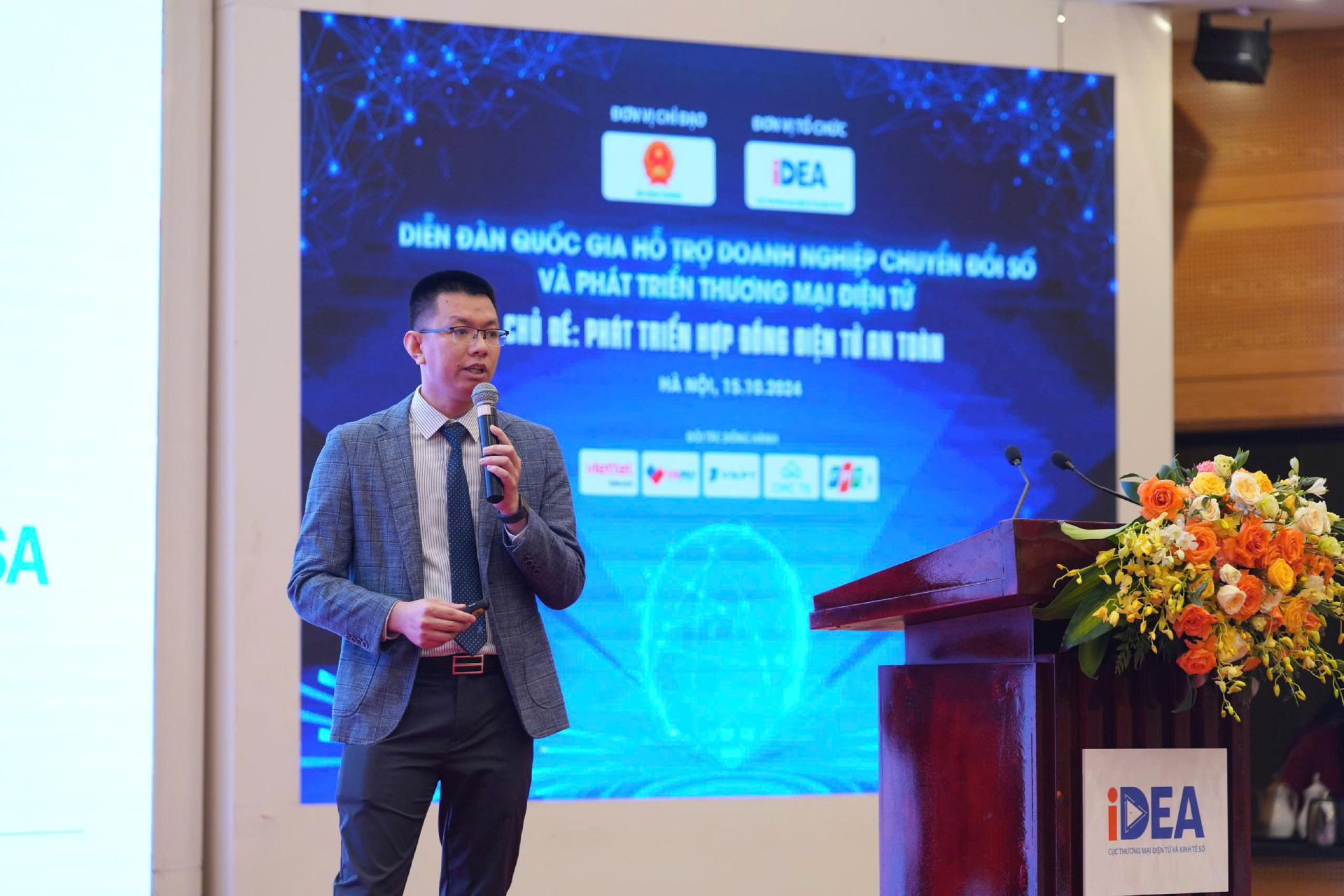 ông Đỗ Kế Công Phó Giám đốc Trung tâm Dịch vụ số Doanh nghiệp(1).jpg