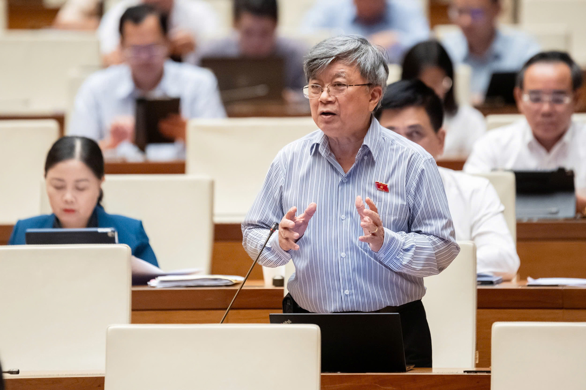 202506181559000707_gen h z6717937512388_b9eb5cf2c1c93e4c5e97d9966c7ef525.jpg