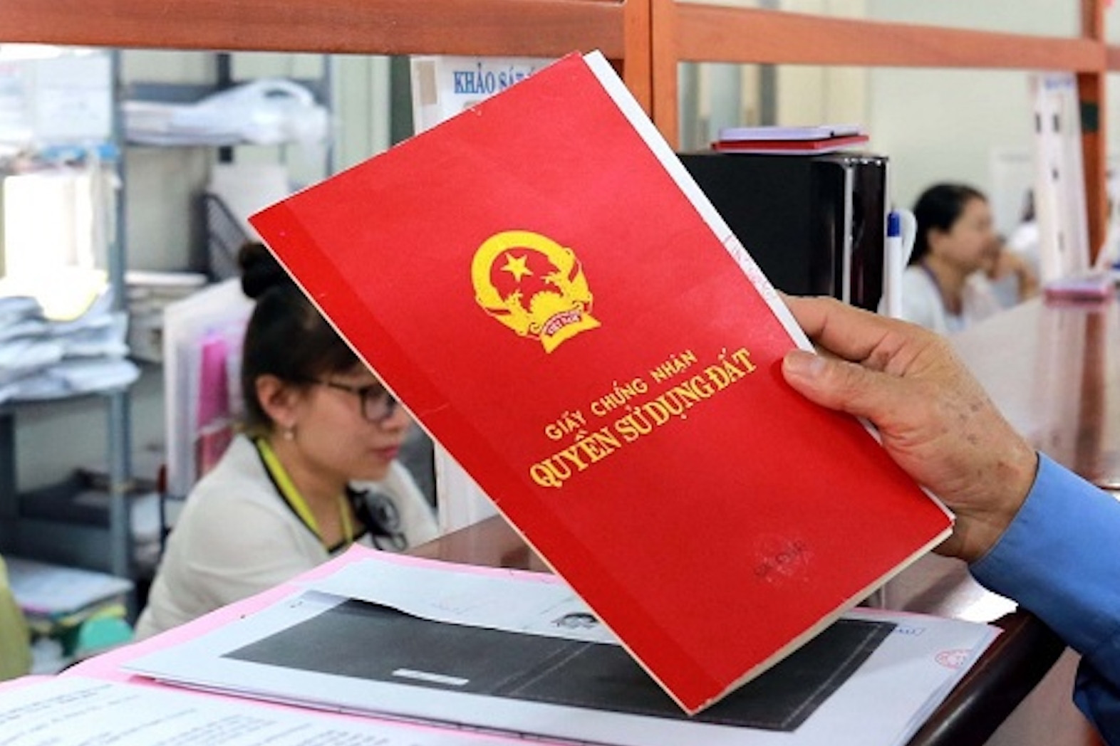 Chi tiết thủ tục làm sổ đỏ lần đầu ở xã không quá 3 ngày làm việc, từ 1/7