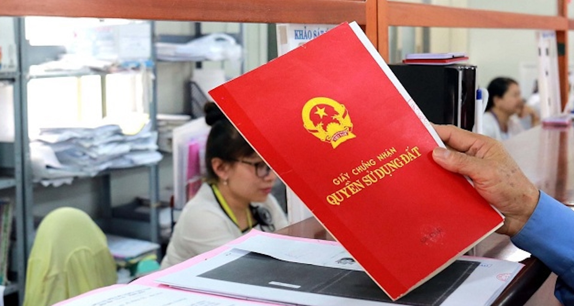 Chi tiết thủ tục làm sổ đỏ lần đầu ở xã không quá 3 ngày làm việc, từ 1/7