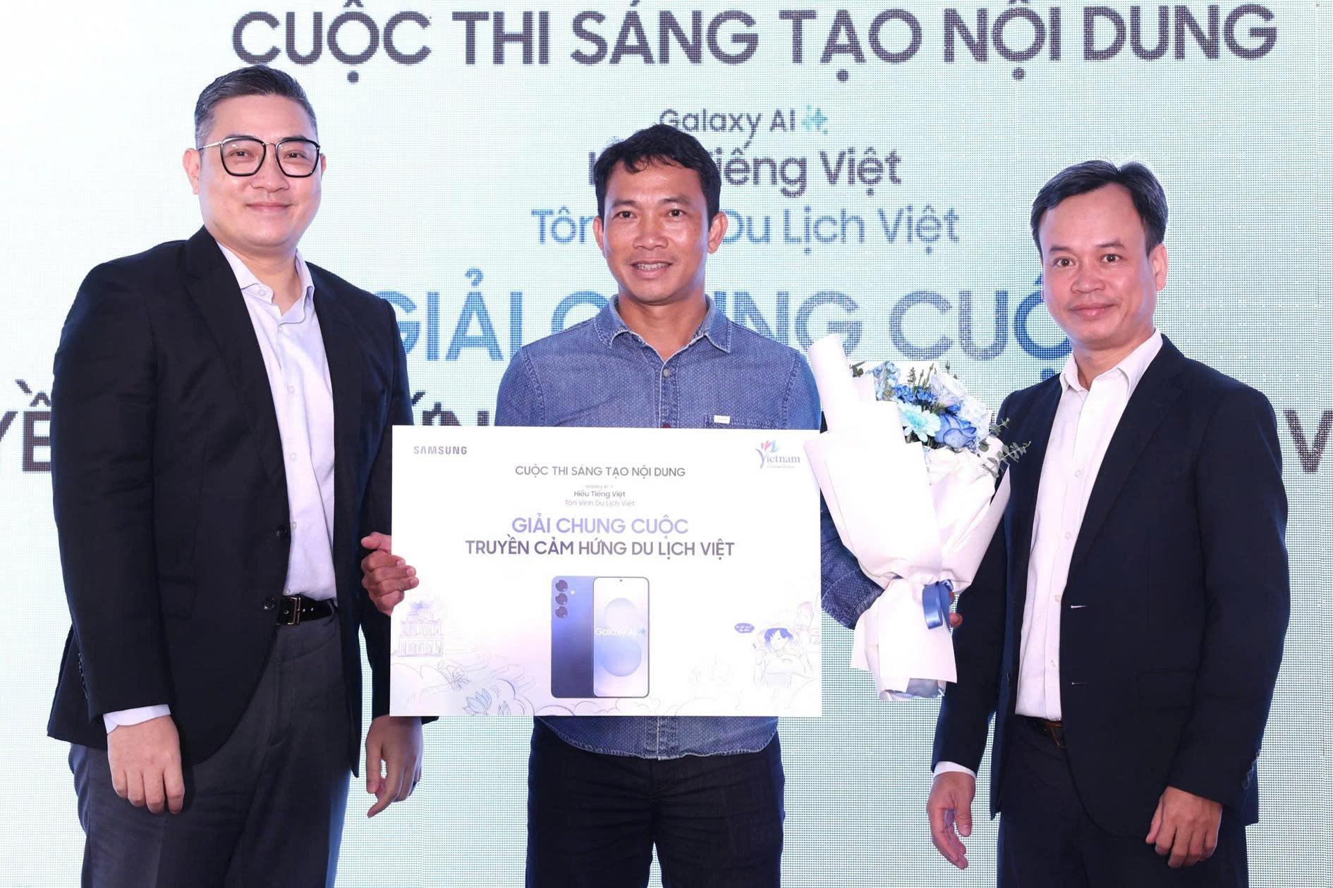 Admin diễn đàn photo.com.vn được tôn vinh truyền cảm hứng du lịch Việt