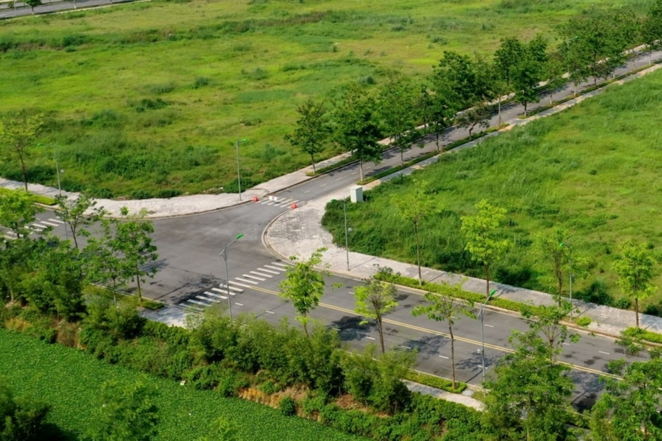 Bán chung cư mua đất vùng ven ‘lướt sóng’, vợ chồng trẻ nhận cái kết đắng