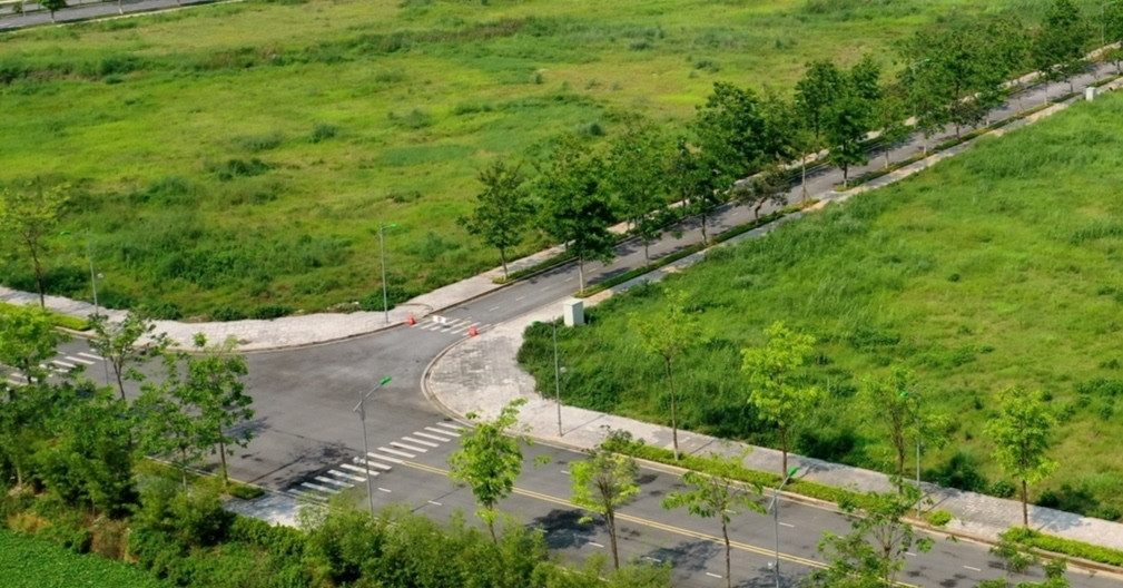 Bán chung cư mua đất vùng ven ‘lướt sóng’, vợ chồng trẻ nhận cái kết đắng