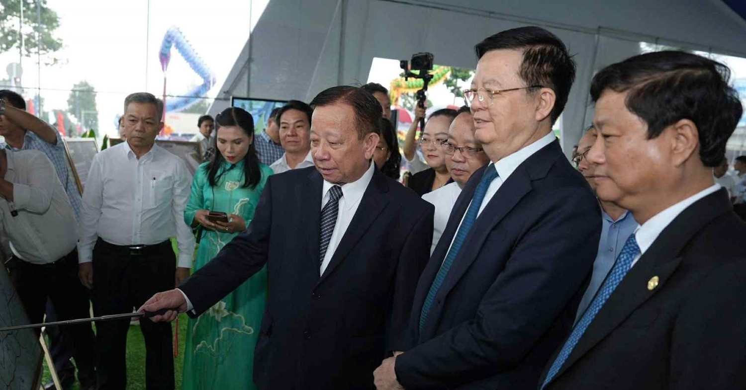 Khởi công dự án đường Vành đai 4 TPHCM qua Bình Dương