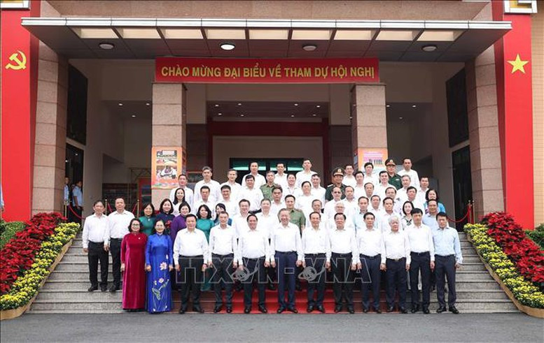 quang canh buoi lam viec 3.jpg