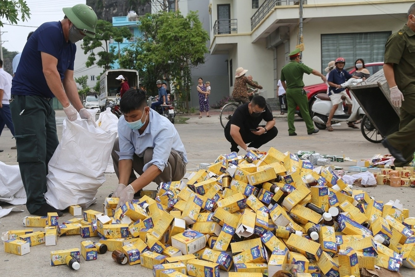 Tháng cao điểm chống hàng giả, phát hiện 2 nhà thuốc ở Hà Nội có thuốc giả
