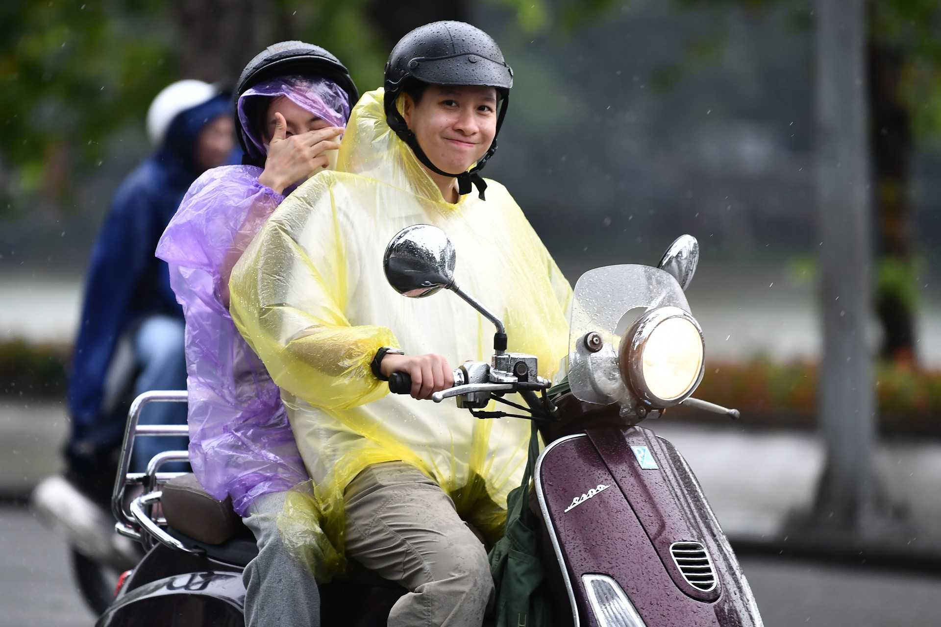 Thời tiết Hà Nội 3 ngày tới: Nắng gián đoạn, chiều tối mưa giông liên tiếp