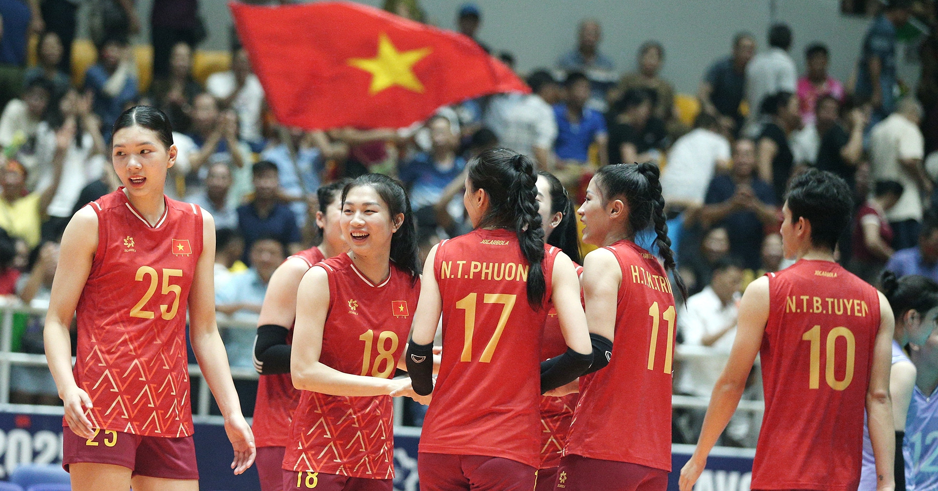 Tuyển bóng chuyền nữ VN chốt danh sách, quyết vô địch VTV Cup