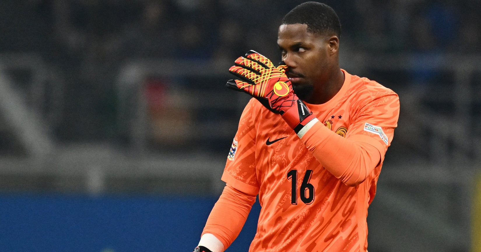 Chấn Động Chuyển Nhượng: MU Chiêu Ngộ Thủ Môn Đẳng Cấp Maignan, Bayern 'Ra Tay' Rinh Ngôi Sao Leao?