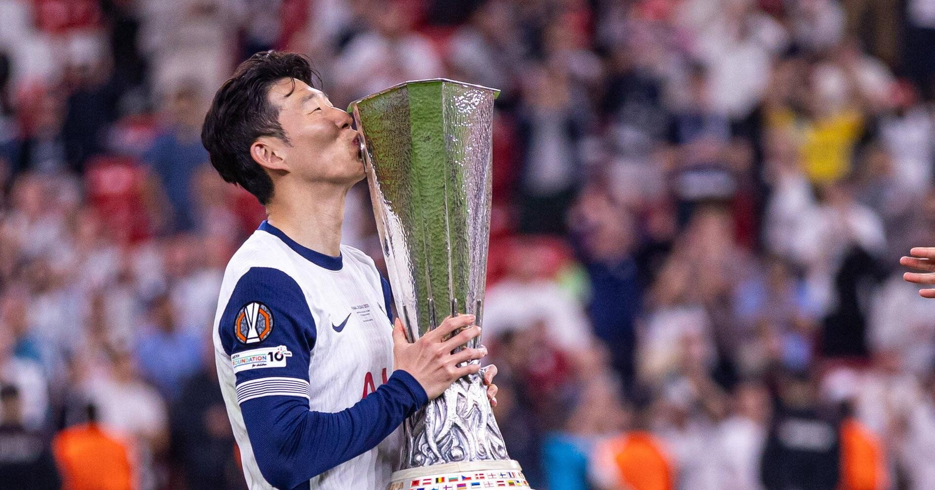 Al Nassr kéo Son Heung Min về đá cặp Ronaldo