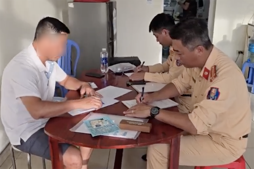 Ảnh màn hình 2025 06 19 lúc 19.47.49.png