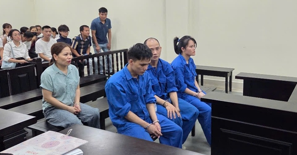 Bi kịch xảy ra khi người phụ nữ ở Hà Nội treo cổ tự tử do bị đánh ghen, đòi nợ