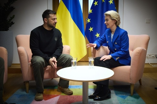 EU thúc đẩy sử dụng tài sản đóng băng của Nga, Moscow và Kiev trao đổi tù binh