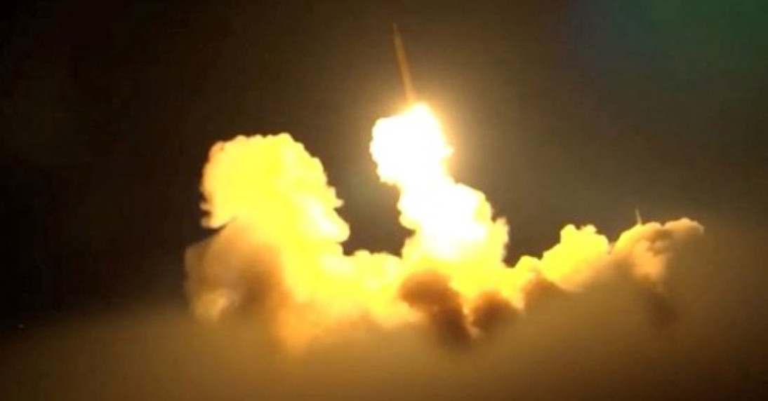 Iran dùng siêu tên lửa đạn đạo Sejjil ồ ạt tấn công Israel