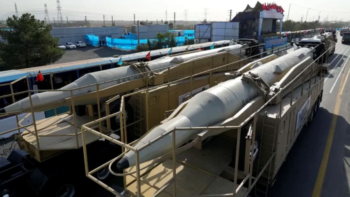 Iran tấn công tên lửa Sejjil Israel.jpg
