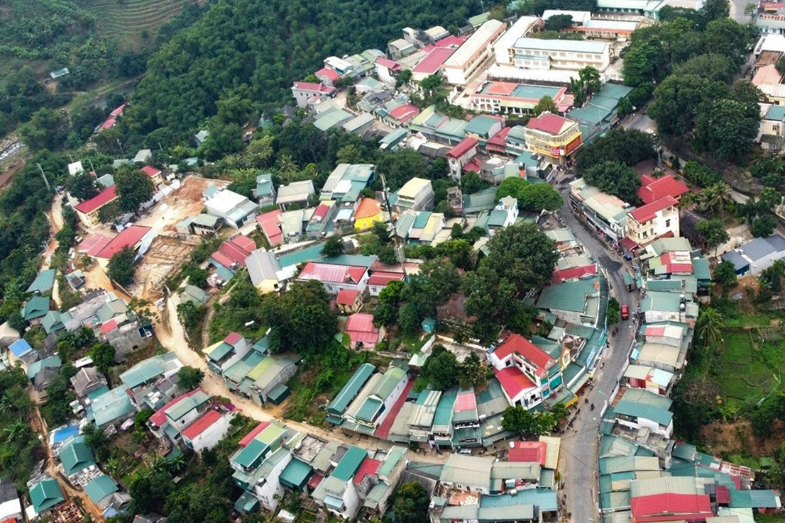 Lo ngại cán bộ, công chức huyện 'chê' xã khó khăn không muốn về làm việc