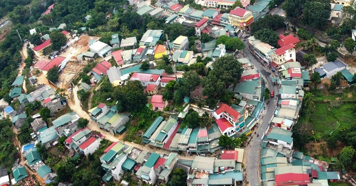 Lo ngại cán bộ, công chức huyện 'chê' xã khó khăn không muốn về làm việc