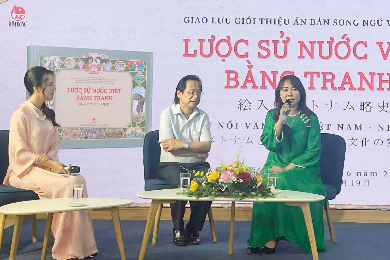 'Lược sử nước Việt bằng tranh' phiên bản Việt - Nhật