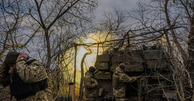 Mỹ dừng viện trợ quân sự suốt 5 tháng, Ukraine ...