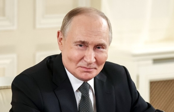 Ông Putin nói NATO tái vũ trang là vô nghĩa, không thể đe dọa Nga