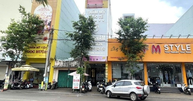 Phạt 70 triệu, đình chỉ cơ sở thẩm mỹ 18 tháng vụ căng da mặt gây biến chứng