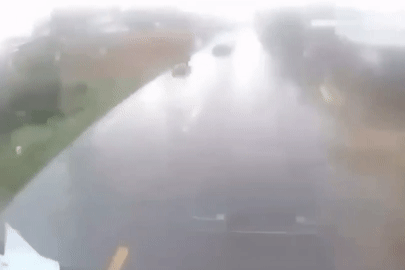 Vụ va chạm xe container 3 mẹ con tử nạn, người chồng cũng không qua khỏi