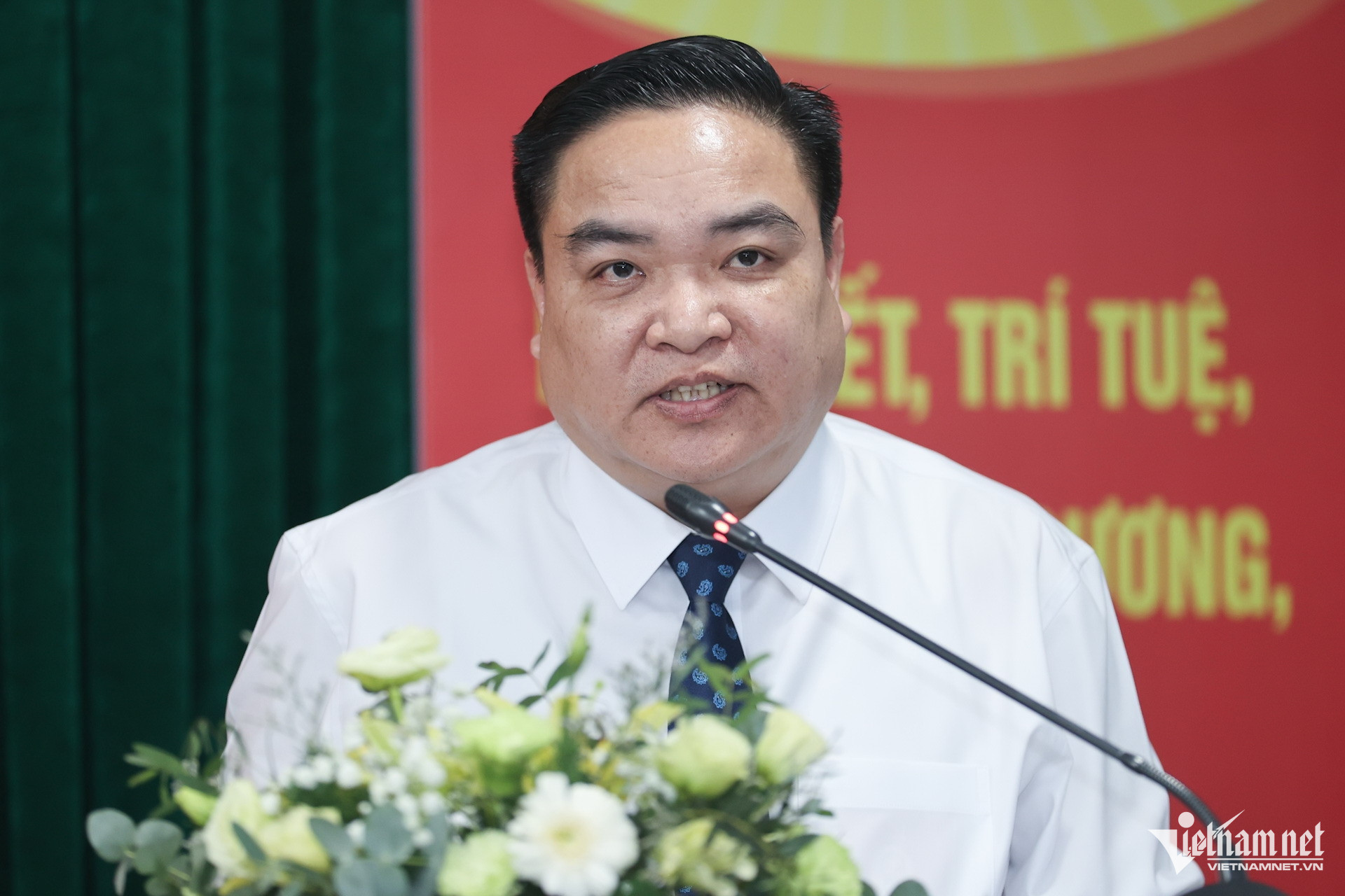 W-Bi thu Hoang Van Tuyen.jpg