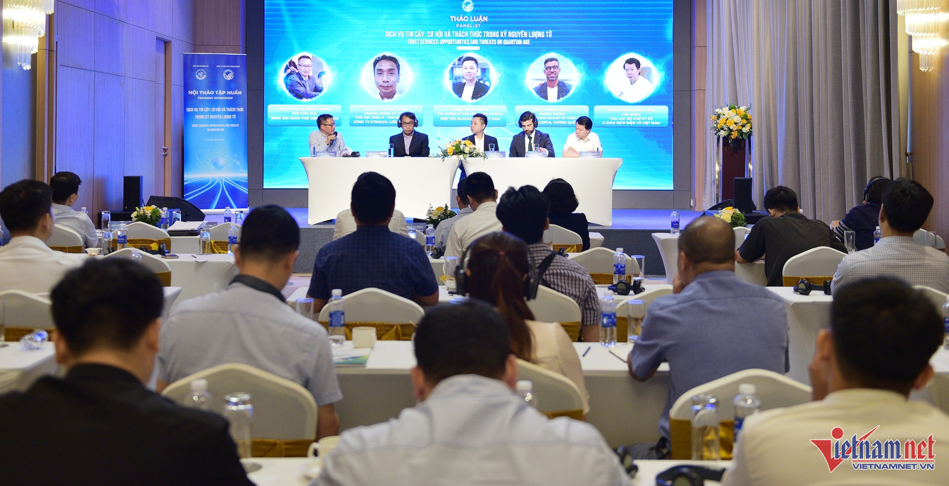 W-dich vu tin cay 03.jpg