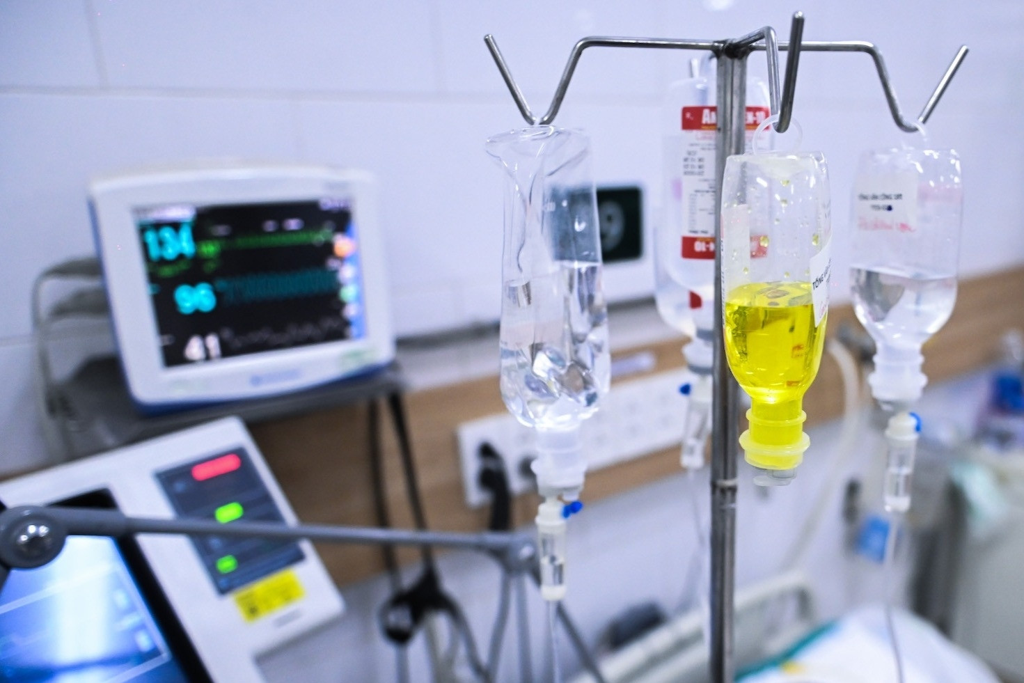 7 người cấp cứu vì nắng nóng cao điểm, 1 ca nguy kịch phải thở máy