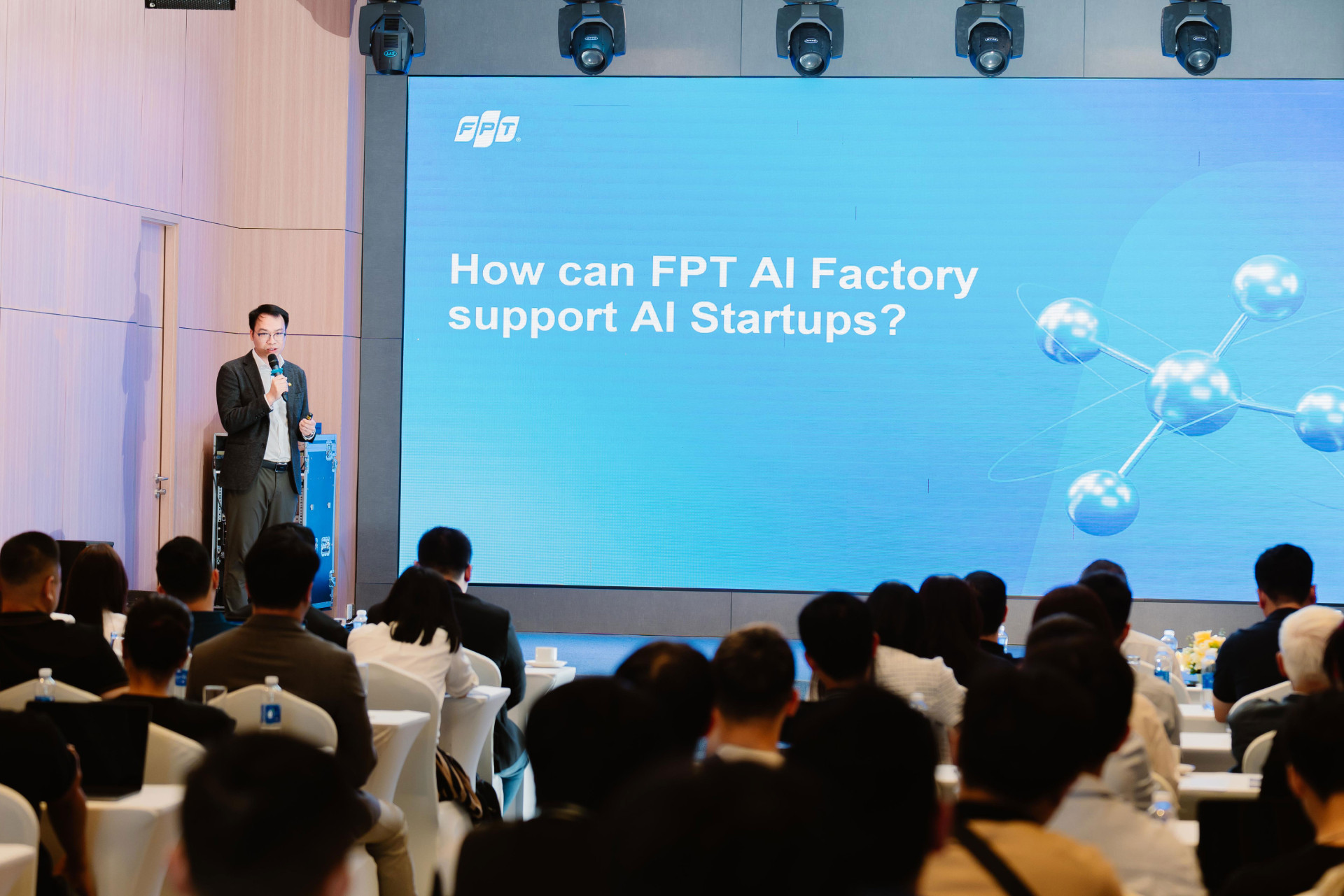 Anh 1_ Doanh nghiệp có thể tiết kiệm 45% chi phí sở hữu, tăng tốc 9 lần phát triển AI cùng AI Factory (1).jpg