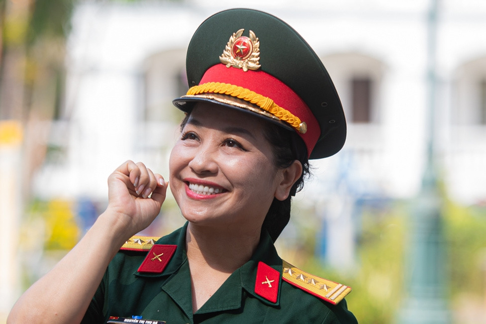 Chuyện chưa kể về NSND Thu Hà - nữ giảng viên mang hàm Đại tá
