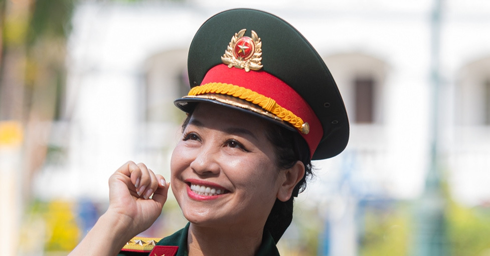 Chuyện chưa kể về NSND Thu Hà - nữ giảng viên mang hàm Đại tá