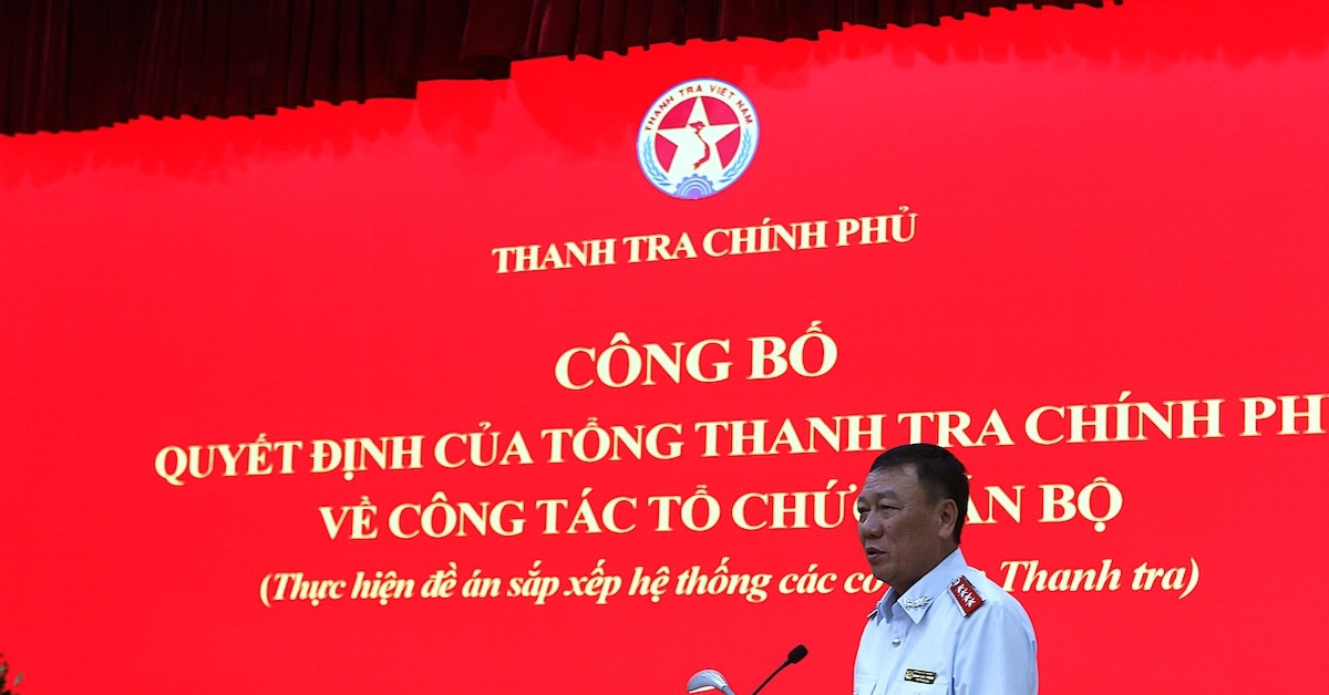 Công bố loạt quyết định công tác cán bộ "lớn nh...