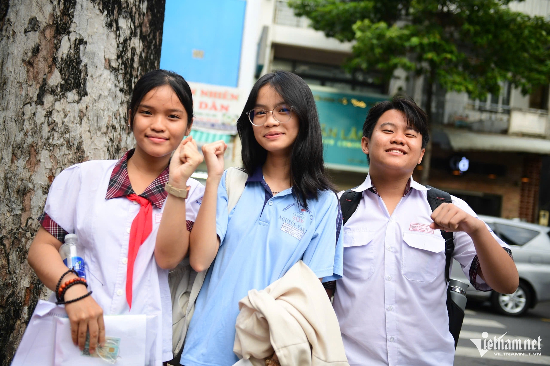 Giáo viên chỉ cách làm bài môn Toán thi lớp 10 TPHCM 2025 theo chương trình mới