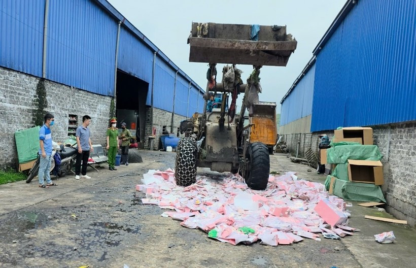 tiêu huy búp bê