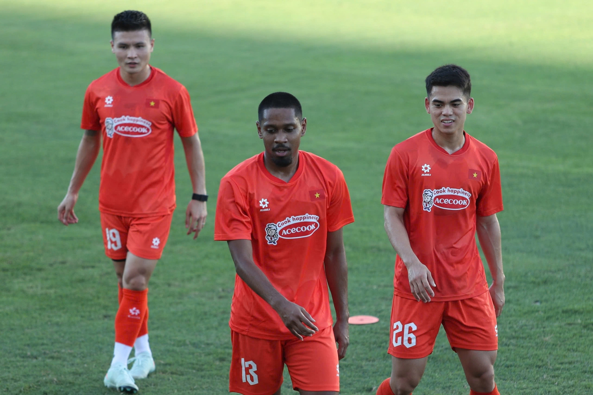 Tuyển Việt Nam: Nước cờ lạ nơi cánh trái của HLV Kim Sang Sik