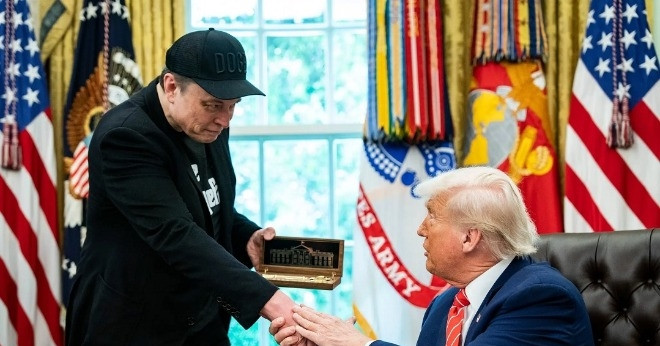 Tỷ phú Elon Musk không muốn chịu trách nhiệm cho mọi chính sách của ông Trump