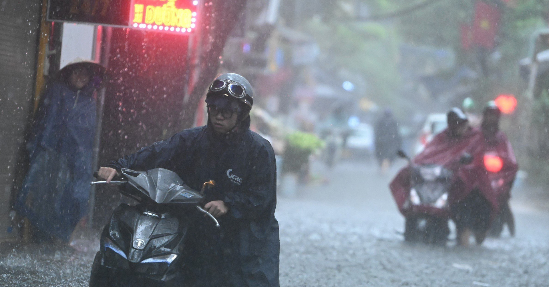 Miền Bắc mưa lớn