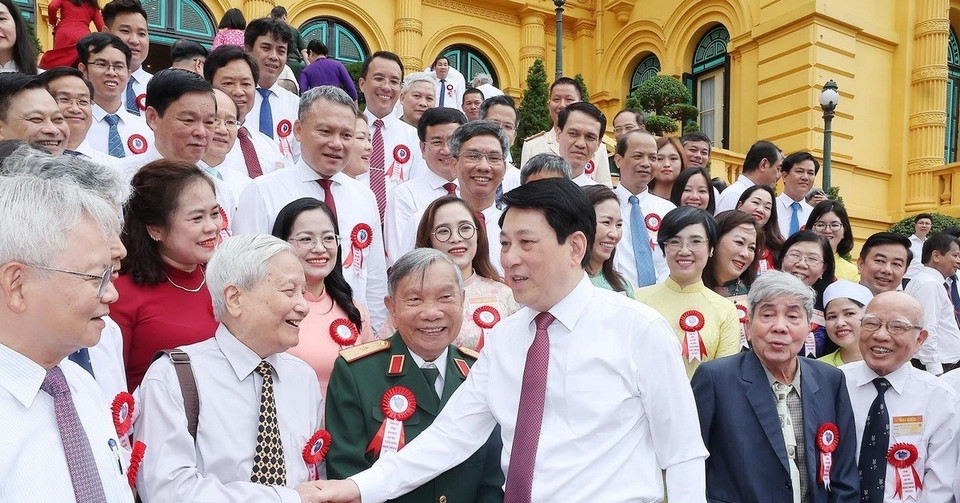 Chủ tịch nước: Báo chí phải luôn là người đồng hành tỉnh táo và tin cậy