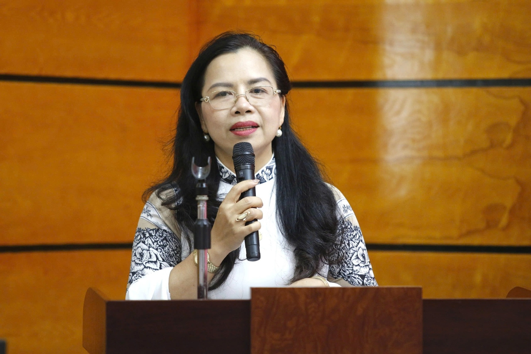 Giữa bối cảnh tinh giản biên chế, trường tìm cách nâng kỹ năng nghề cho sinh viên