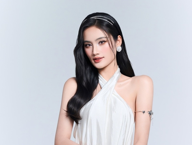 Mẹo massage và điều đặc biệt chưa tiết lộ về hoa hậu Ý Nhi